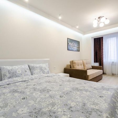 Artal Apartment On Obolonsky Avenue 31 Kiev Esterno foto