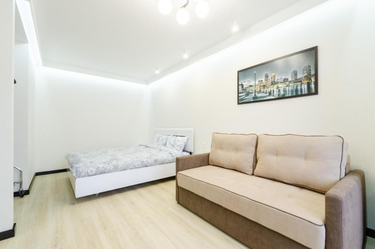 Artal Apartment On Obolonsky Avenue 31 Kiev Esterno foto