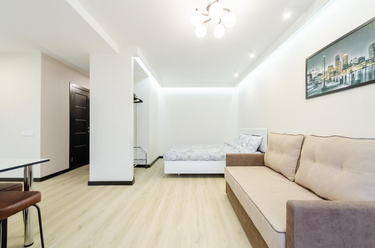 Artal Apartment On Obolonsky Avenue 31 Kiev Esterno foto